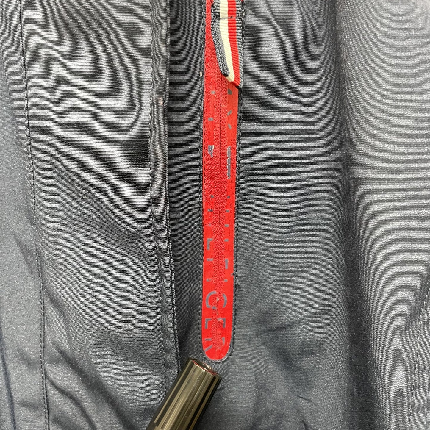 00s vintage 古着 ビンテージ トミーヒルフィガー TOMMYHILFIGER オーバーサイズ ストリート ロゴワッペン レッド