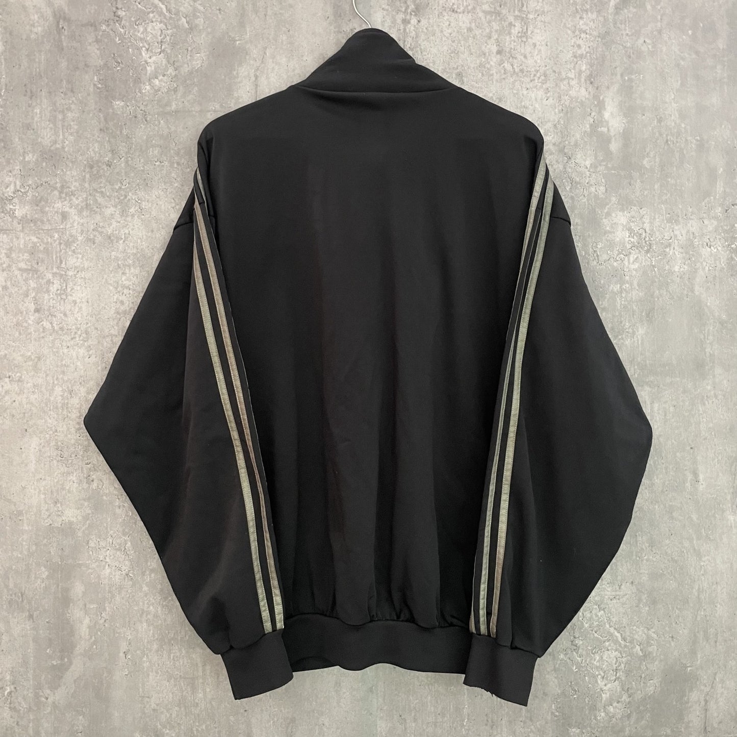 00s vintage 古着 ビンテージ アディダス adidas トラックジャケット 胸元刺繍ロゴ スケーター カジュアル