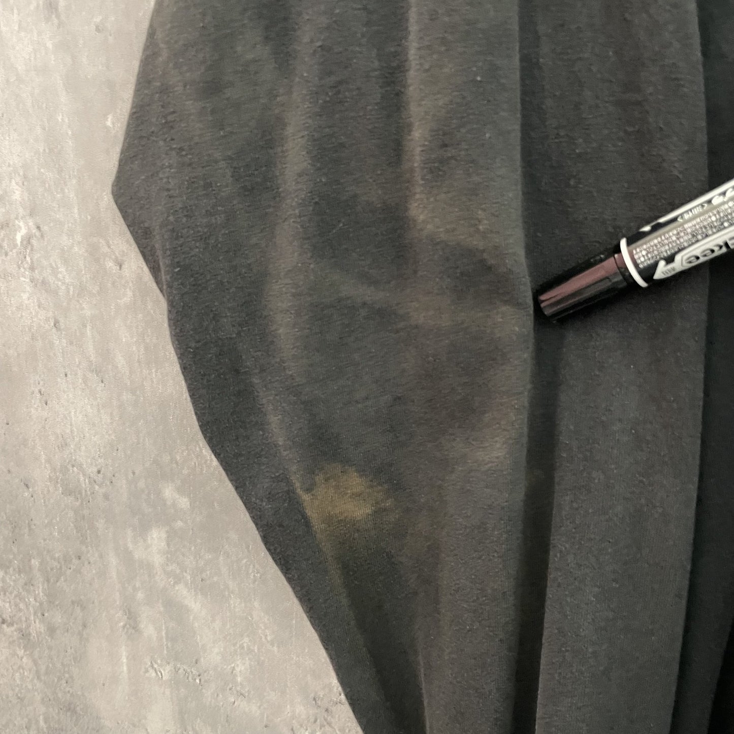 00s vintage 古着 ビンテージ カーハート Carhartt  長袖 ロンT フェード 鬼フェード フロントプリント