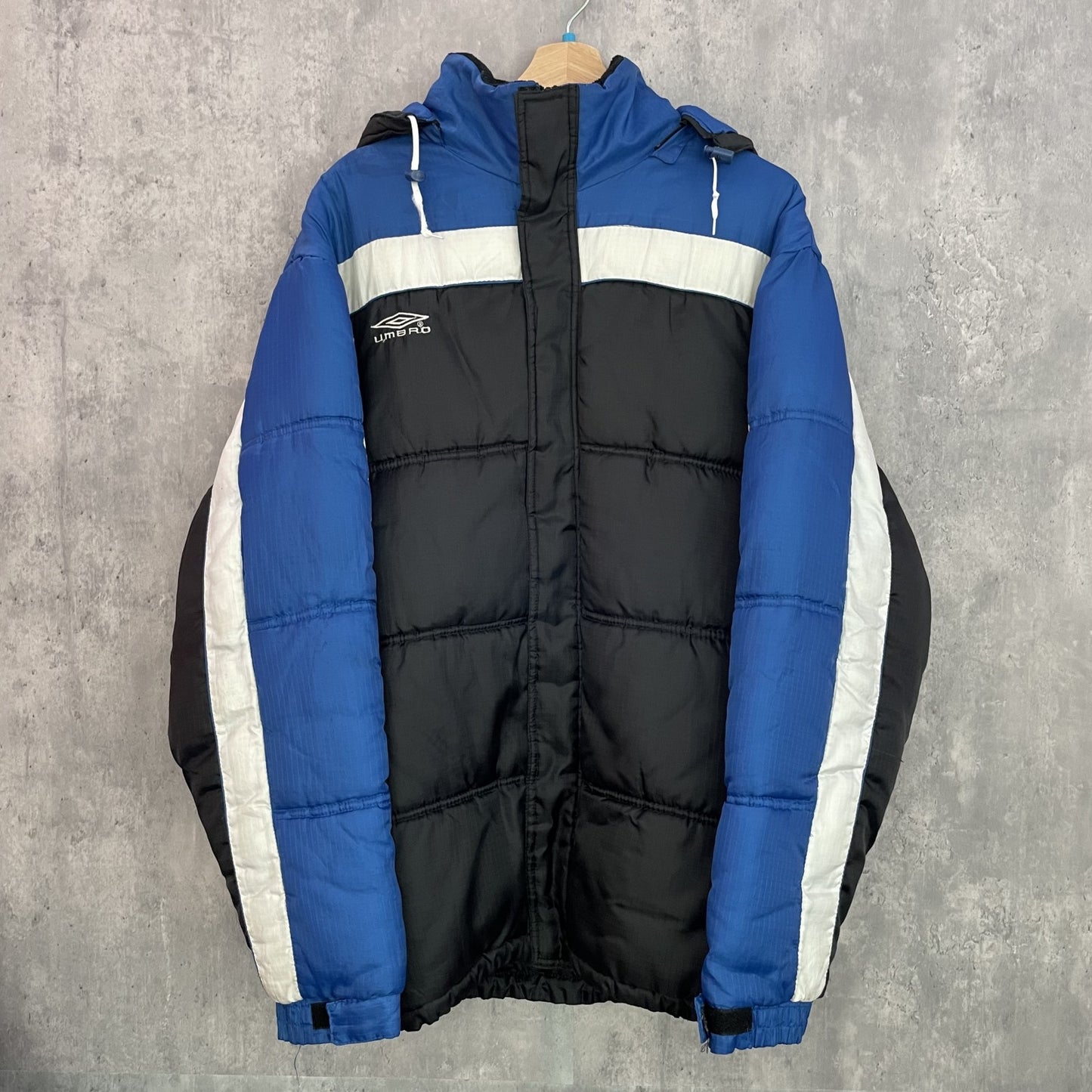 00s vintage 古着 ビンテージ アンブロ ダウンジャケット バックロゴ UMBRO フード付