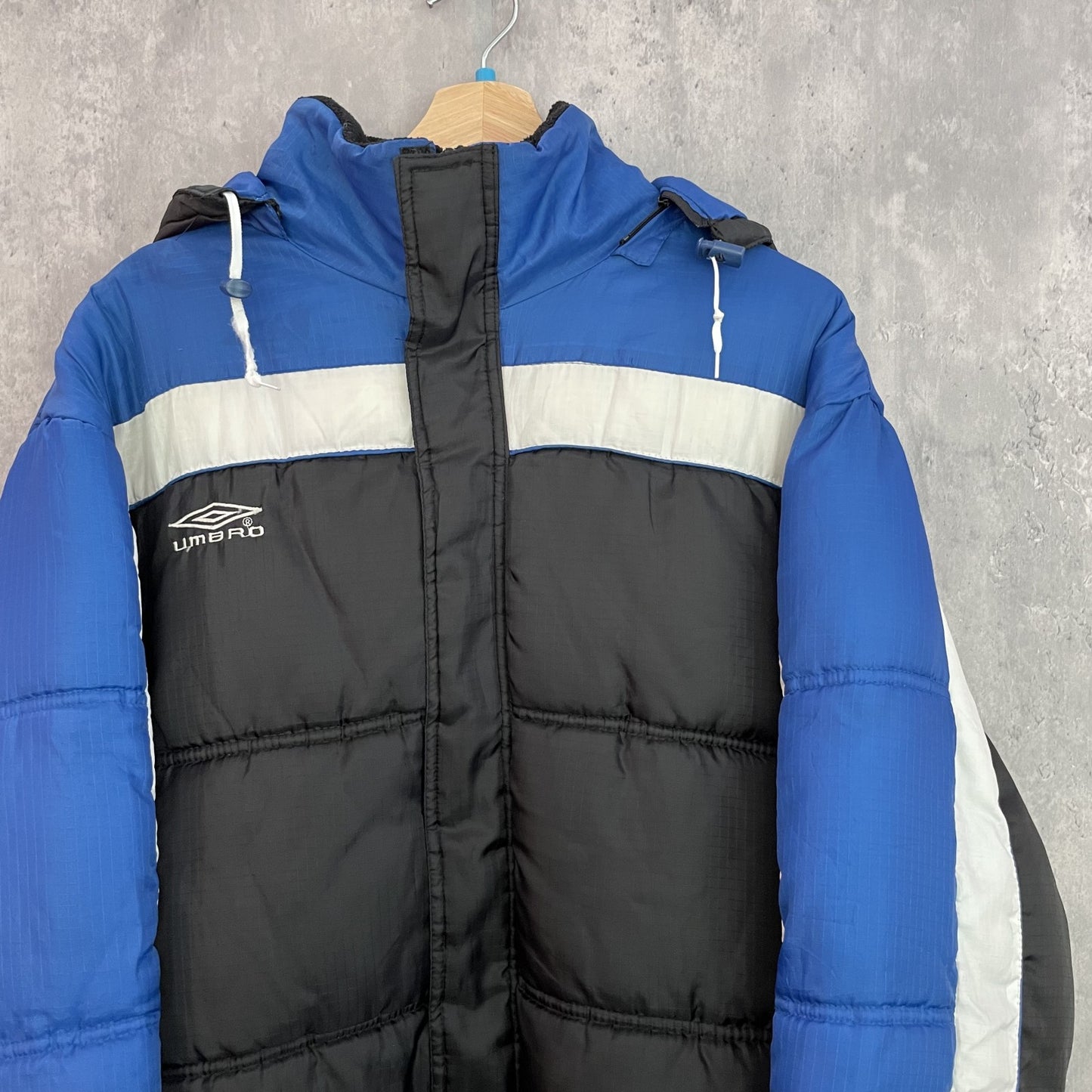 00s vintage 古着 ビンテージ アンブロ ダウンジャケット バックロゴ UMBRO フード付