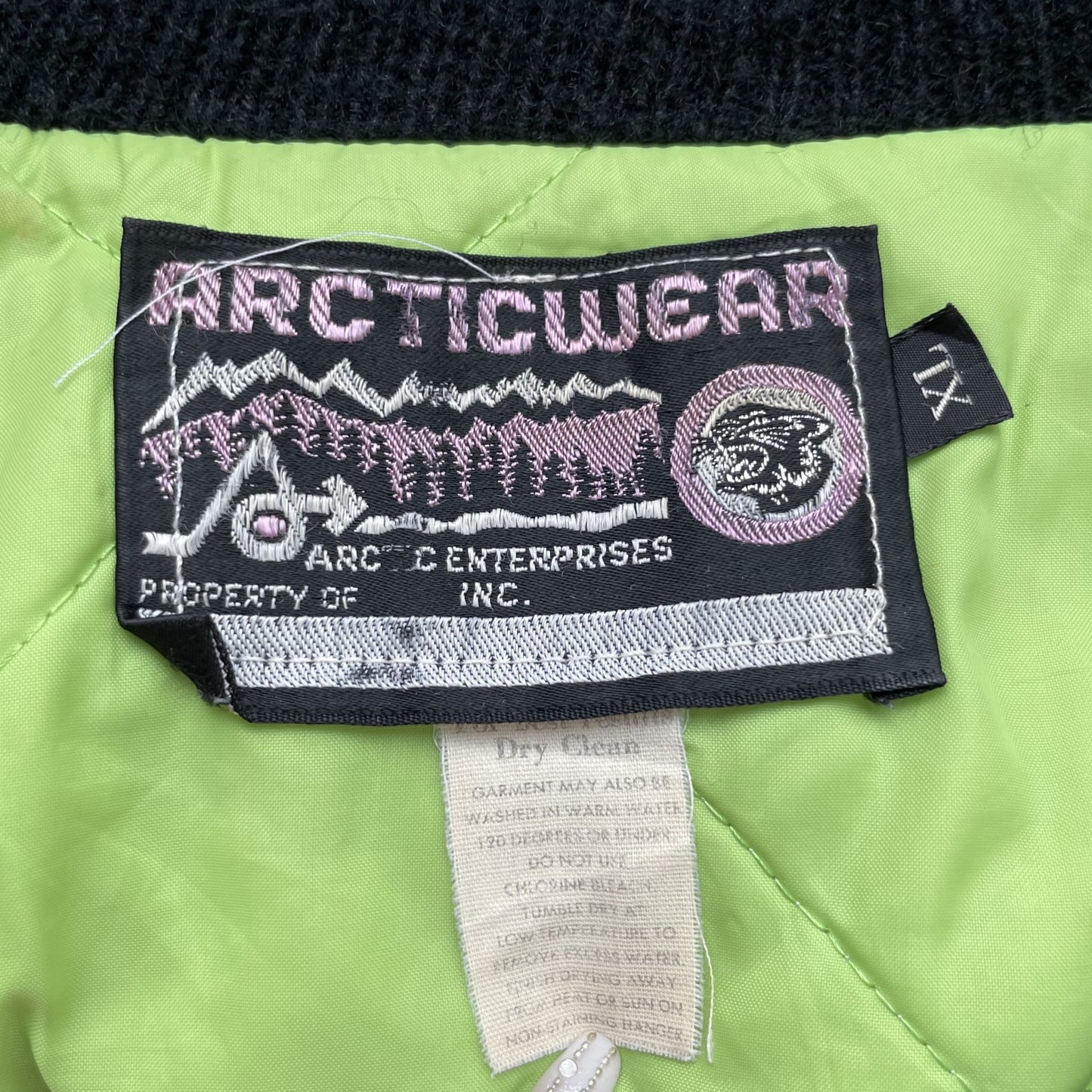 80s vintage 古着 ビンテージ ARCTICWEAR ナイロンジャケット 刺繍 ワンポイント タロンジップ