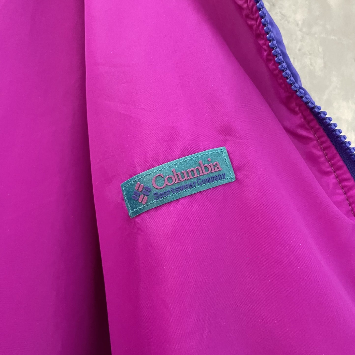 00s vintage 古着 ビンテージ コロンビア Columbia アウトドア リバーシブル ナイロンジャケット ピンク パープル