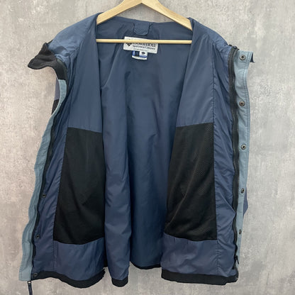 00s vintage 古着　ビンテージ　コロンビア　Columbia 　アウトドア　マウンテンパーカー　ナイロンジャケット　テック