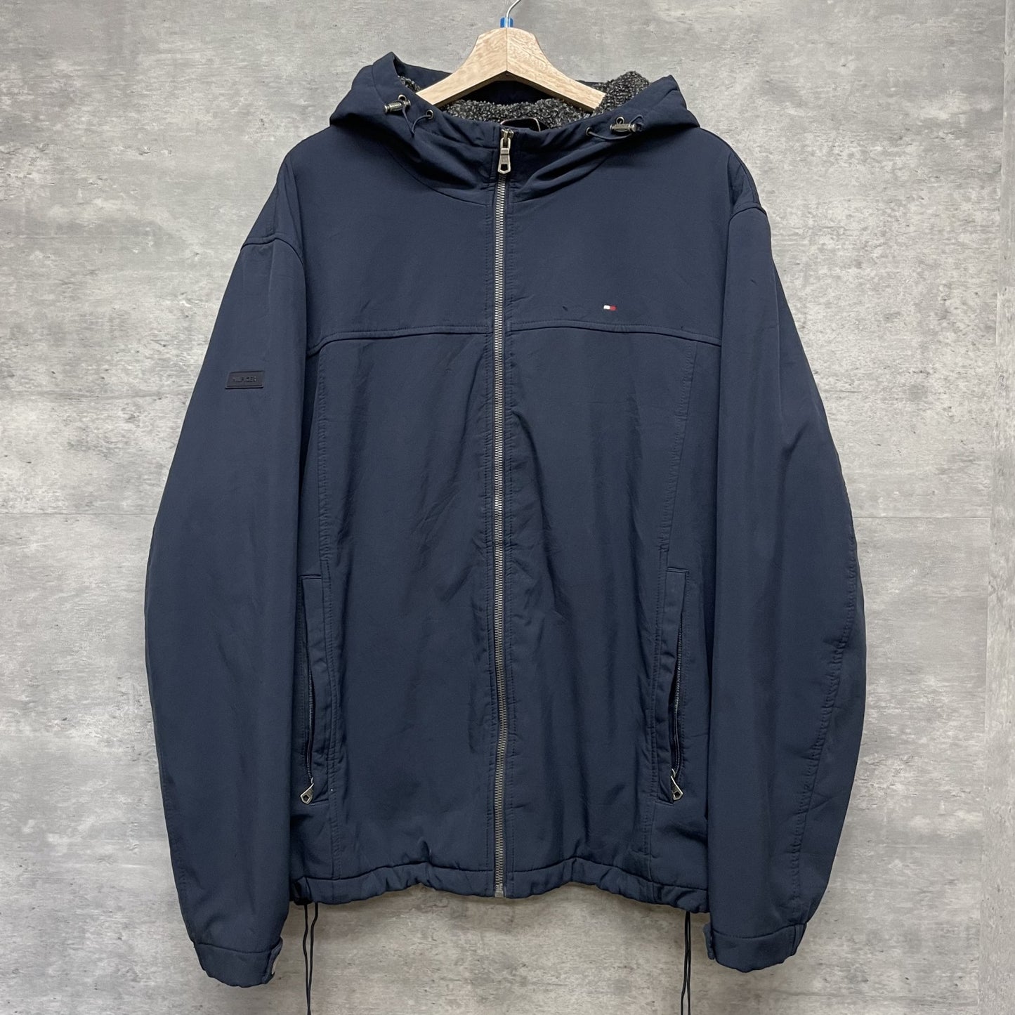 00s vintage 古着　ビンテージ　トミーヒルフィガー　TOMMYHILFIGER フード付　フルジップ　胸元ロゴ　カジュアル