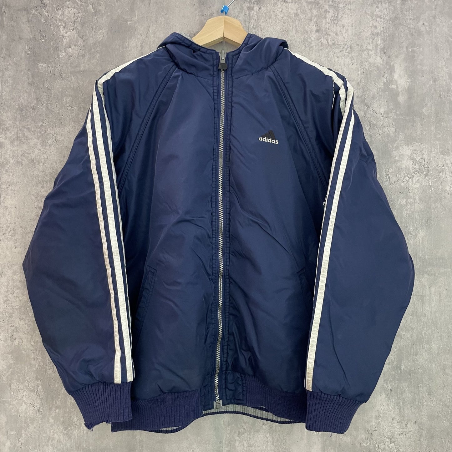 vintage 古着　ビンテージ　アディダス　Adidas ナイロンジャケット　リバーシブル　刺繍ロゴ　ストリート　ラグランスリーブ　ネイビー　フリース