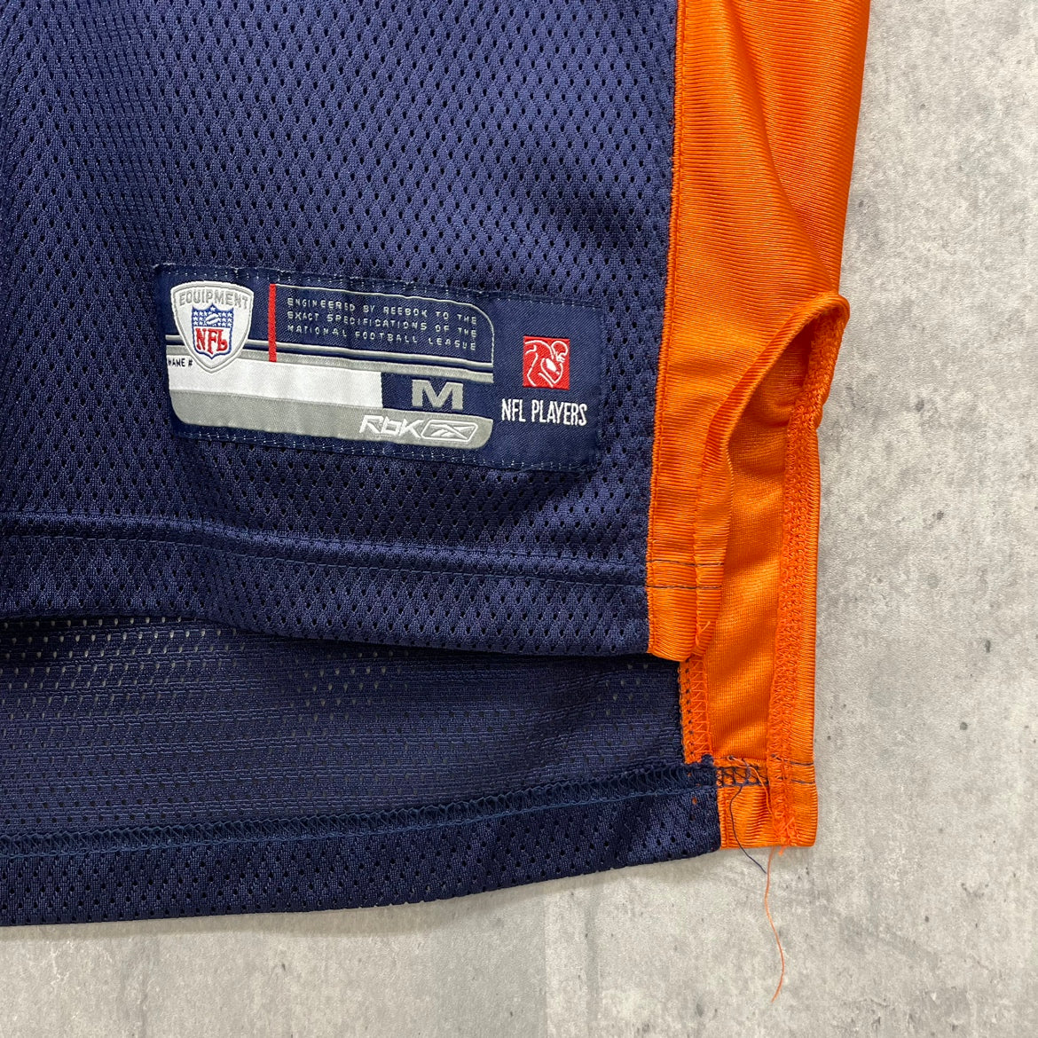 Reebok EQUIPMENT NFL DENVER BRONCOS CUTLER ゲームシャツ リーボック 半袖 Tシャツ 古着 ビンテージ  ネイビー Ⅿ