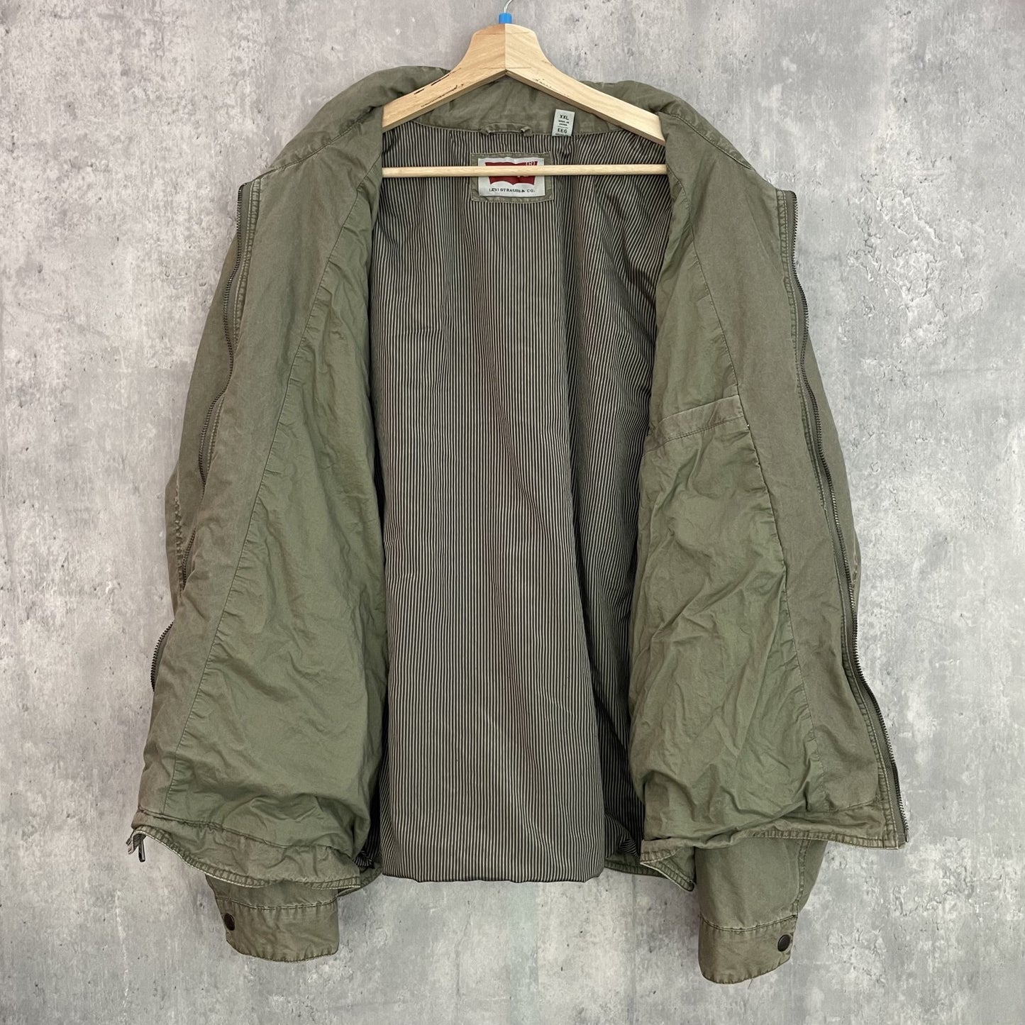 00s vintage 古着　ビンテージ　リーバイス　Levi's トラッカータイプ　ナイロンジャケット　フルジップ　裏地　ストライプ