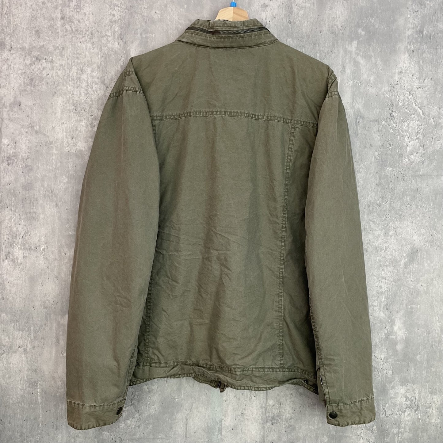 00s vintage 古着　ビンテージ　リーバイス　Levi's トラッカータイプ　ナイロンジャケット　フルジップ　裏地　ストライプ