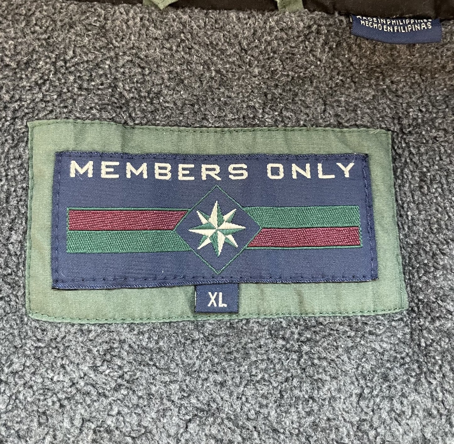 00s vintage 古着　ビンテージ　ナイロン　ブルゾンジャケット　MEMBERSONLY ジャケット　XLサイズ　カーキー　ラグラン　フルジップ