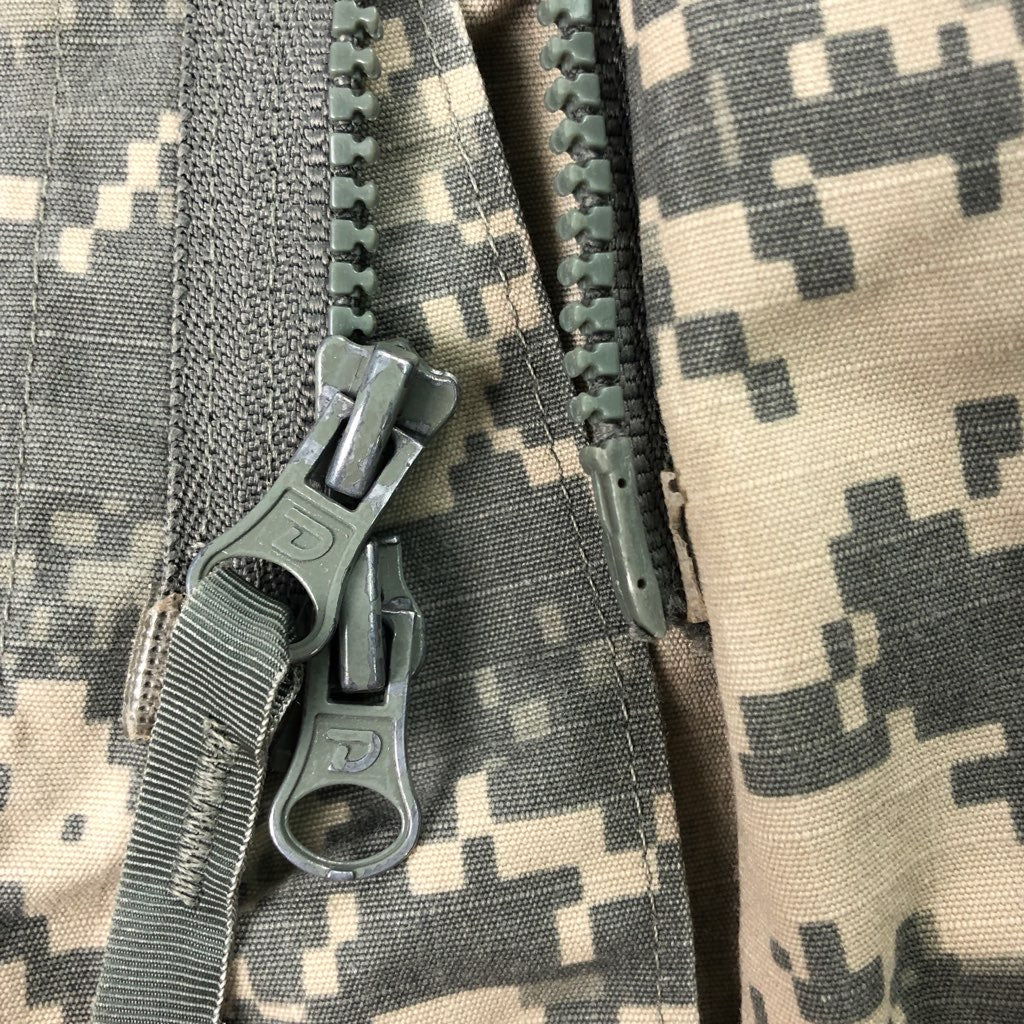 U.S.ARMY ファティーグジャケット ミリタリージャケット デジカモ柄 ミリタリー 米軍
