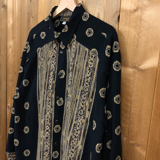 Sangi サンギ 長袖シャツ 柄シャツ 総柄 ブラック、ゴールド