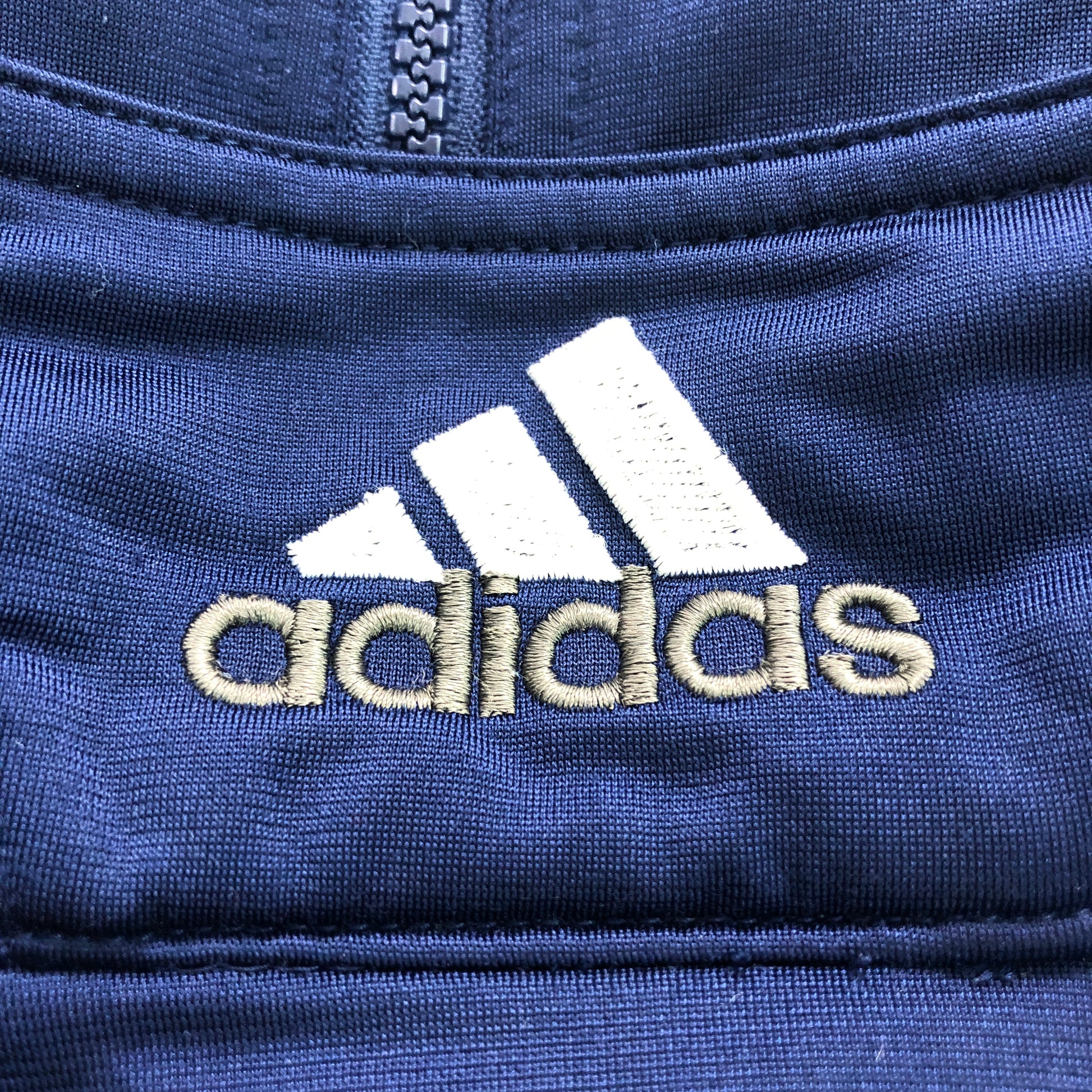 90s adidas アディダス 万国旗タグ ナイロンジャージ 刺繍　パフォーマンスロゴ ジップアップ