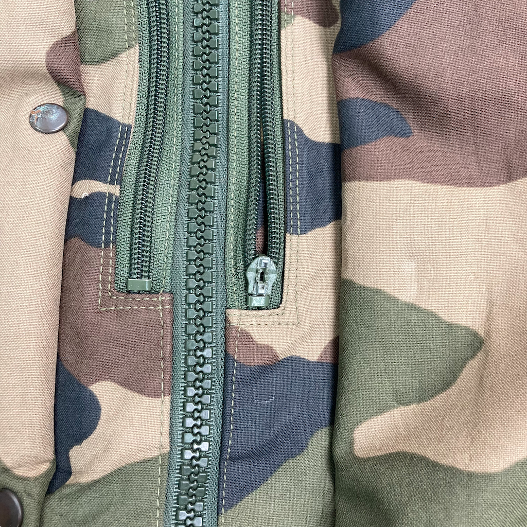 French Army フランス軍 ゴアテックスパーカー ミリタリージャケット マウンテンパーカー ナイロンジャケット  フルジップ ジップアップ フーディ