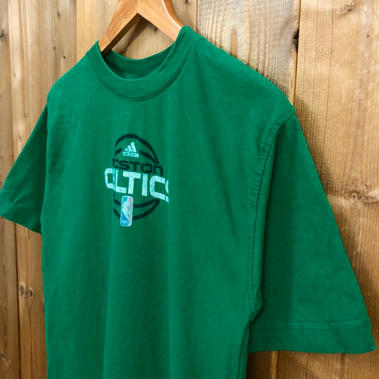 adidas アディダス Boston Celtics ボストンセルティックス プリントTシャツ 半袖 カットソー